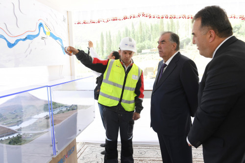 Ознакомление с ходом строительных работ на ГЭС «Себзор»