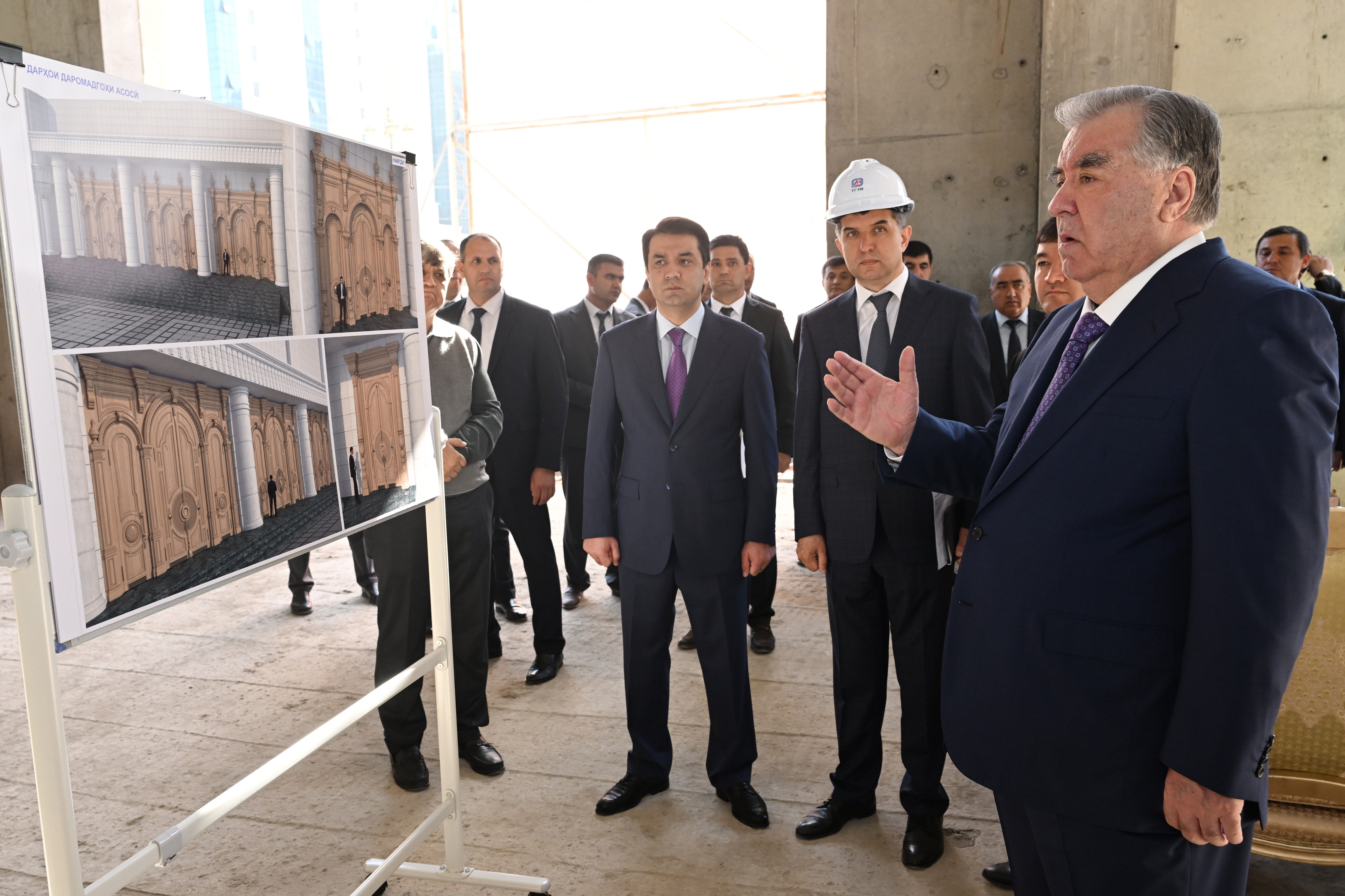 Строительство национального театра Таджикистана